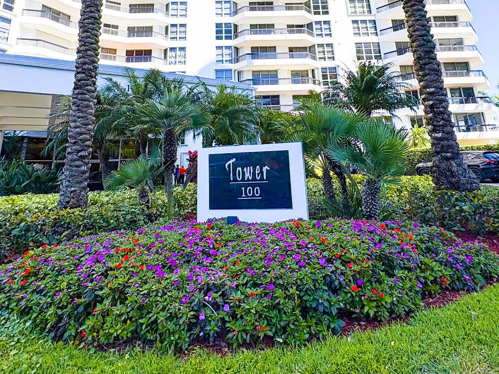 Mystic Pointe Tower 100 - 1